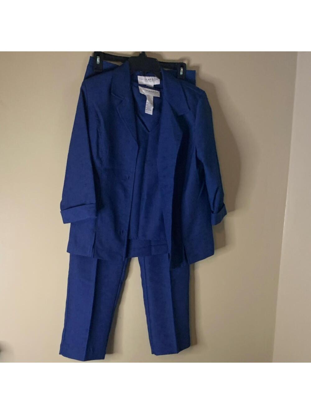 Sag Harbor Women's Petite Blue Pant Suit 3 Piece Size 8P 100% Polyester